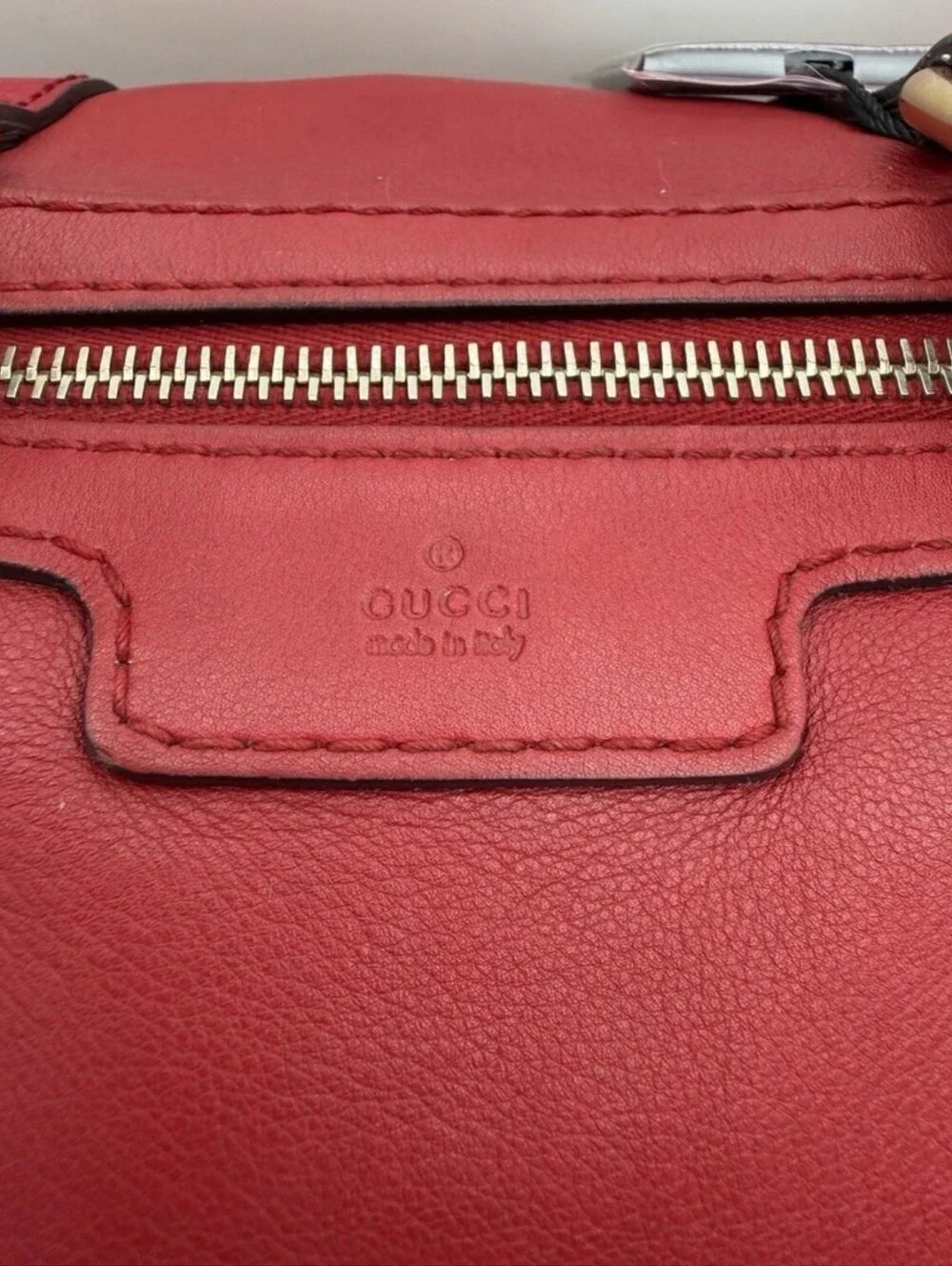 ❤️ Authentic Gucci Red Joy Boston Bag Guccissima Vertical Leather Trim GG Strap